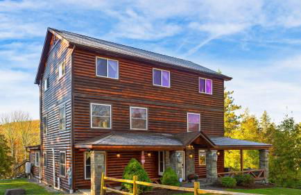 Mins to Hunter Mountain • Sleeps 36 • Pool Spa Games Bar Cozy Peaks Lodge by AvantStay - Foto 61