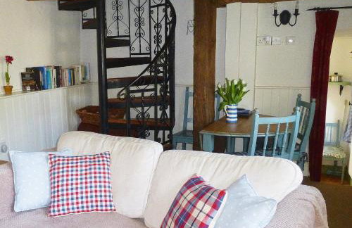 Hollies Cottage - Photo 3