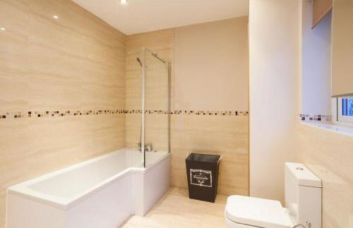 Luxury 2 Bedroom Apartment in Peaceful Location - Foto 12