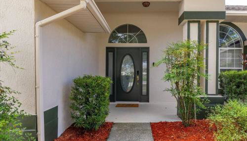 Modern Retreat Pool and Game Room - Foto 2