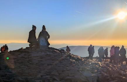 Driftmark Beachfront location Aberavon Beach Sea Views Large Driveway parking private site fibre optic wi fi - Photo 32