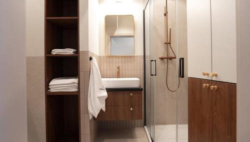 Hillhouse by MW Estates Self Check-in 24h - Foto 5, towels, Shower