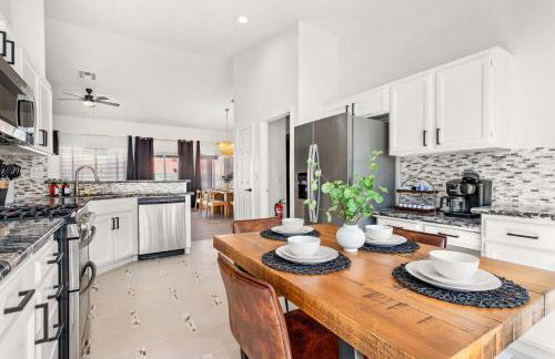 Spacious 5 Bedroom House with Heated Pool and Jacuzzi - Foto 6