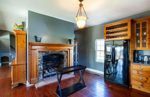 Peaceful Farm House - Quiet and Relaxing Getaway! - Foto 13