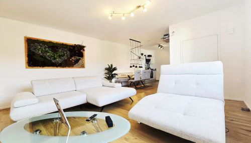 BAT Home Solutions Trierweiler - alles was ein Hotel nicht bietet - 80 qm, 3 Zimmer, 5 Personen, Terrasse, BBQ und Kino - Foto 2