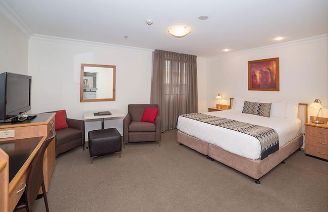 Apartments by Townhouse - Photo 2