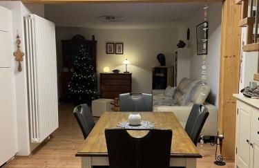 Ruhig gelegene Wohnung direkt am Schlosspark - Foto 2