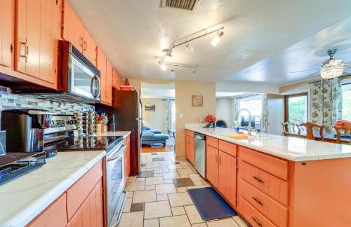 Charming home with red rock view, near Stupa and trails, with UV light air filters - Foto 11