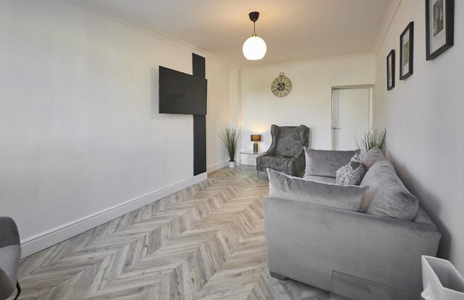 Host Stay Spring Cottage - Photo 6