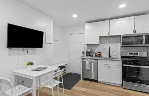 Lawrenceville Central !2 Stylish and Quiet One Bedroom Apartment with Free Street Parking - Foto 7