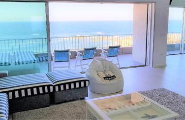 Avenida dos Banhos Apartment - Foto 1