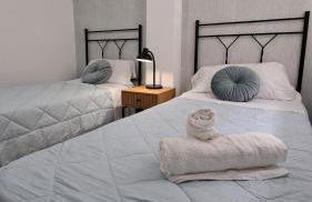 Apartamentos Maria Cristina con parking privado gratis - Foto 19