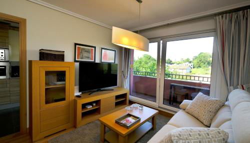 Comillas Pueblo El Capricho - Photo 2