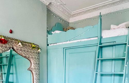 Central Apartment with parking, original art and antiques - Foto 17