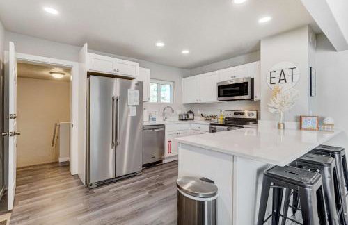 Newly Built 3BD Retreat w Mtn Views & Game Room - Foto 4