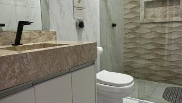 Apartamento completo ate 5 pessoas ou um quarto com sala e cozinha para 2 pessoas - Foto 2