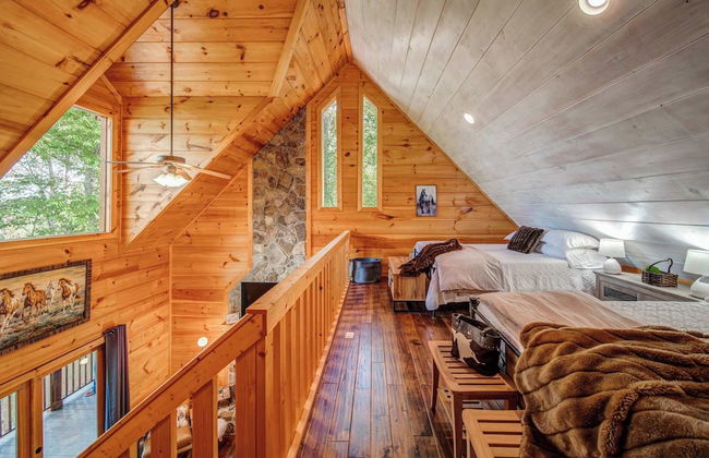 Gorgeous & Secluded 3 BDR Cabin in Mineral Bluff! - Foto 4