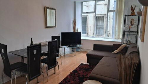 City-center Flat Sleeps 4 With Balcony - Foto 2