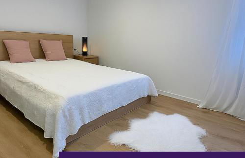 LE HAVRE D'ATHENA - Grand appart, jardin privé, abri vélos & accès rapide A61 - Foto 3