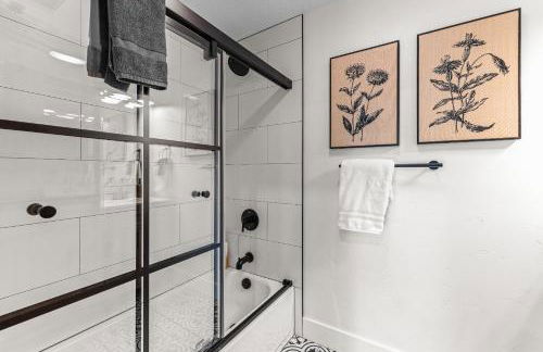 The Loft 10 - Steps from the Lake & Dining- Newly renovated in the heart of McCall - Foto 18