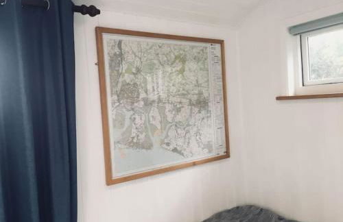 The Nutbourne Hut - shepherd's hut - pint-sized luxury - Foto 15