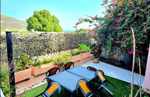 Stylish Home With Patio 4 min Walk to the Beach - Foto 24