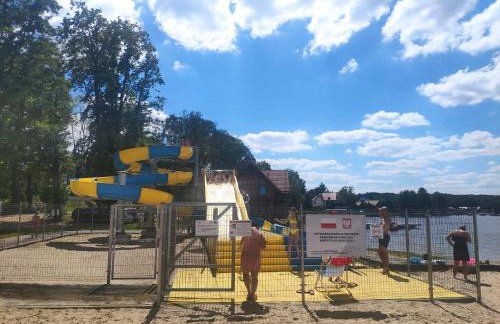 Uroczy drewniany domek w Charzykowach - Foto 36