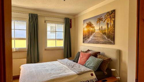 Top Wohnung in Stadtvilla mit Terrasse und Garten - Foto 3