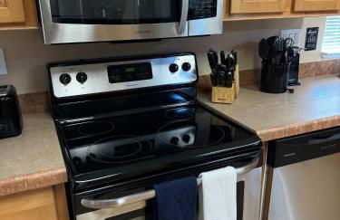 Cliff Hanger, River access with dock - Photo 12