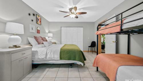 MCM Lakehouse - Direct Lake Access - Sleeps 8 - Foto 5