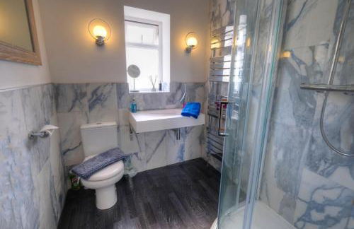 The Rockpool - private hot tub and sea views - Photo 28