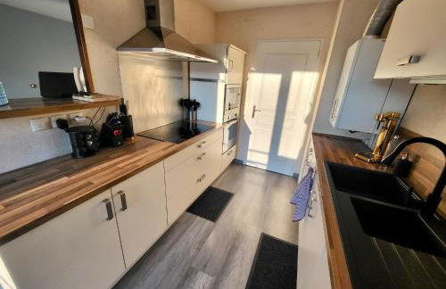 Tichnich Appartement - 2 bedrooms - 1 min away from train station - Foto 10