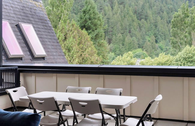 Opulent Oasis Exquisite 2Bedroom Retreat - Photo 21