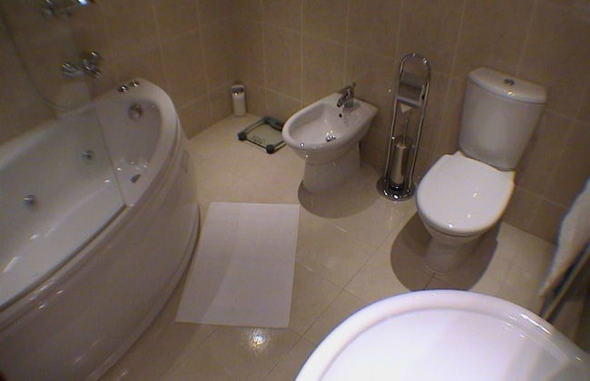 Earle House Serviced Apartments - Photo 18