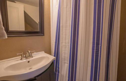 Hillcrest Chalet - Spa - Firepit - Views - USAFA - Foto 41