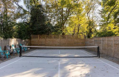 Blushing Pink Manor! Off Frankfort Ave! 8 BR! - Foto 33