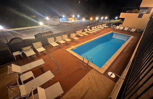Mediterranean Apartment Pool & Parking - Foto 51