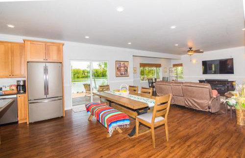 Serene Four Bedroom Lakefront Home - Foto 6