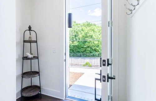 6 Bedroom Quiet Townhome! 6min to Airport & 15min to Downtown! - Foto 37