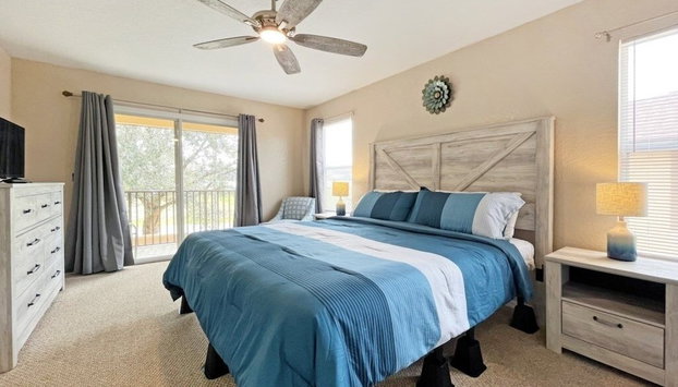 Regal Getaway 4 Bedroom Townhouse by RedAwning - Foto 4, Habitación