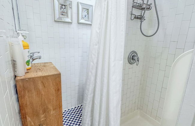 183 Orchard St - Photo 17