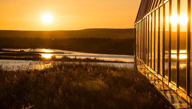 Hiking under the Midnight Sun - Photo 4