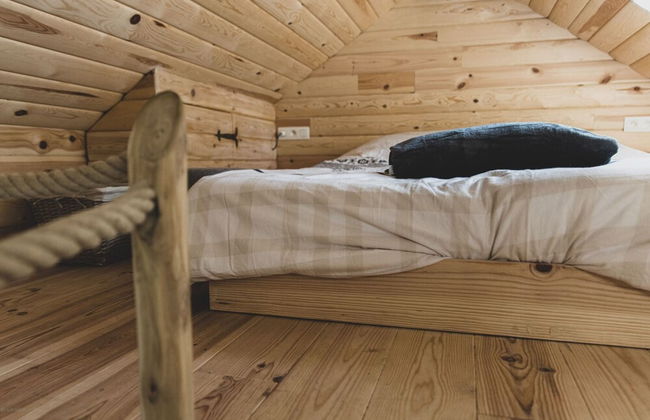 Romantic Woodland Chalet - Photo 2