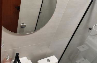 Studio Bem localizado, WIFI Rápido, Ar Condicionado e Estacionamento 1 - Photo 8