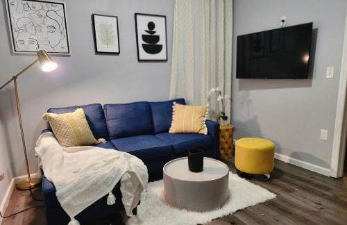 Comfy Fairmount - Photo 14