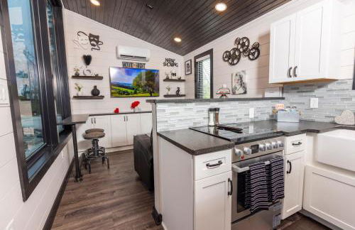 Black Tie Affair - Eloquent Riverfront Experience - Foto 32