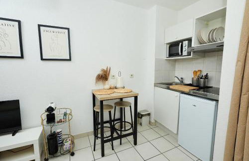 Le Chic Urbain - Hôpitaux Facultés - Chateau d'Ô - Free Parking - Foto 10