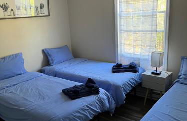 Spacious and tranquil 5br house in charming East Stroudsburg w game room, pets allowed - Foto 25