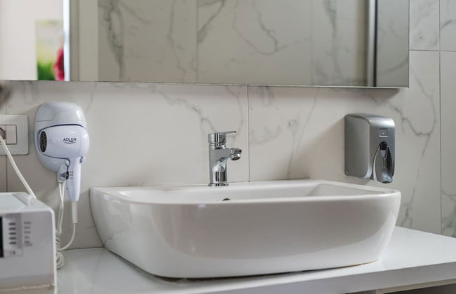 Stylish Studio With Spacious Balcony -trendafili - Foto 19