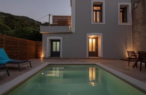 Villa Samos - Renovated stone villa with private pool- 2 min from the sea! - Foto 79